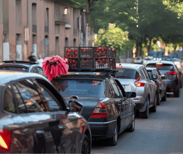 gužva u prometu, put u koloni, auto gužva